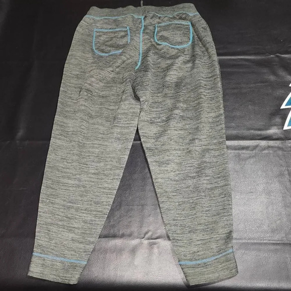 Athleta Womens Green Techie Crop Jogger Pants Medium - Picture 2 of 5